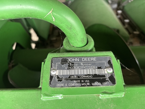 Used 2015 John Deere 608C Corn and Row Crop headers at Koenig Equipment in Anna, OH - Photo19
