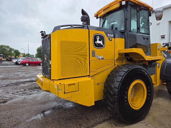 2023 John Deere 624P