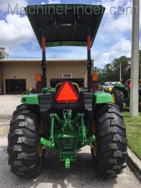 2020 John Deere 4066M Image 3