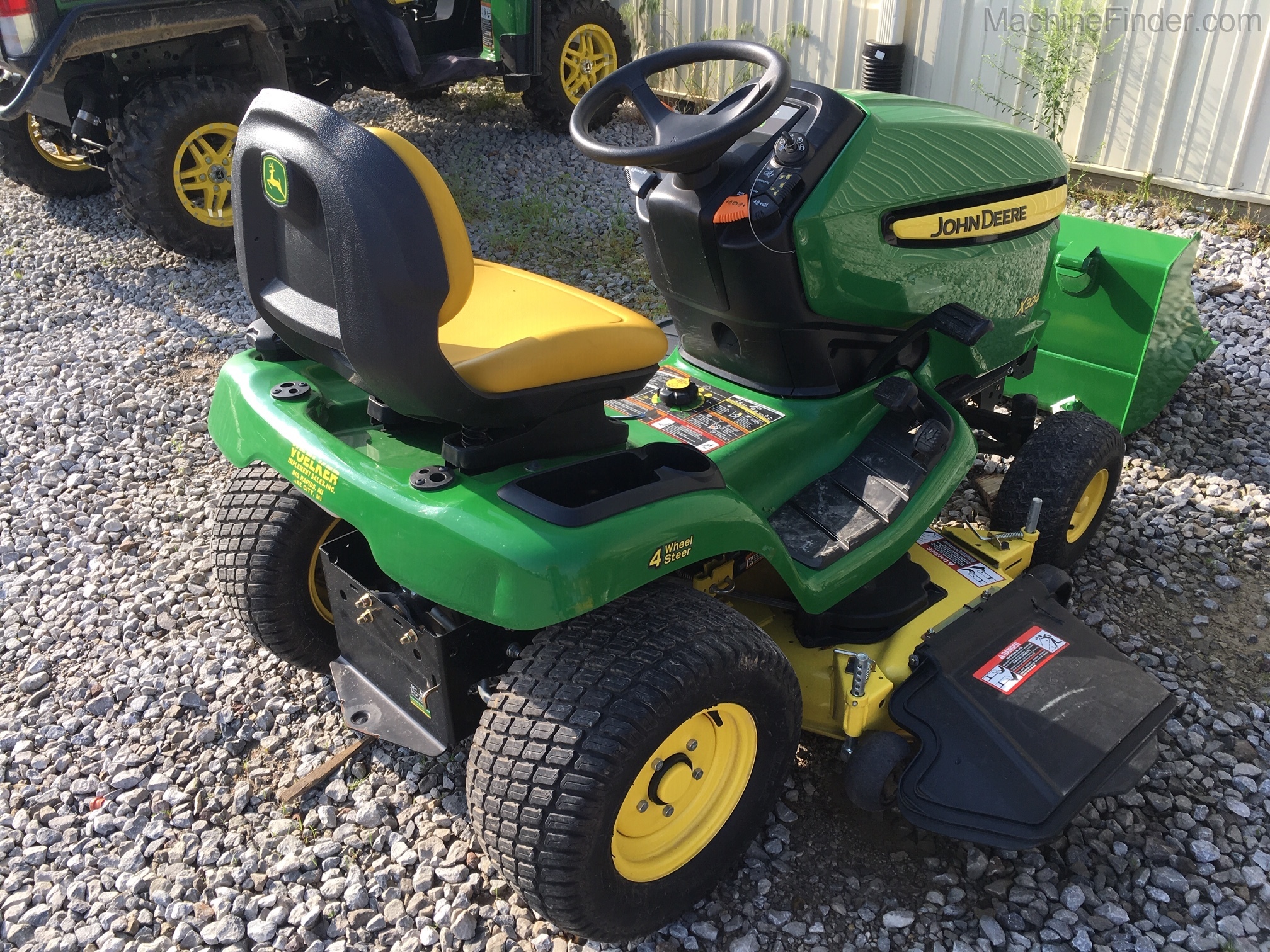 2012 John Deere X324 Image 2