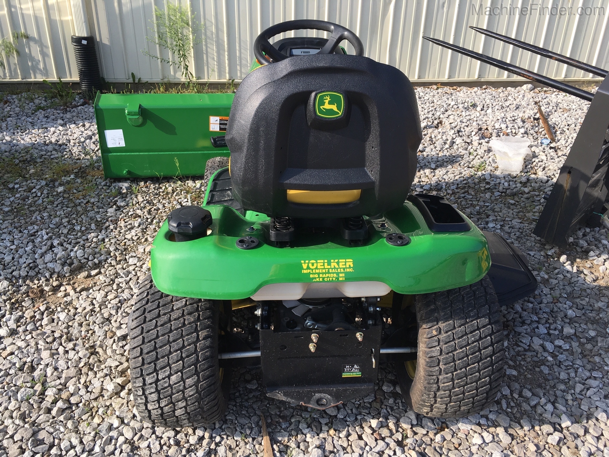 2012 John Deere X324 Image 3
