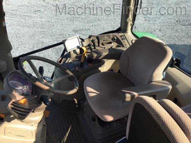 2015 John Deere 6130R Image 7
