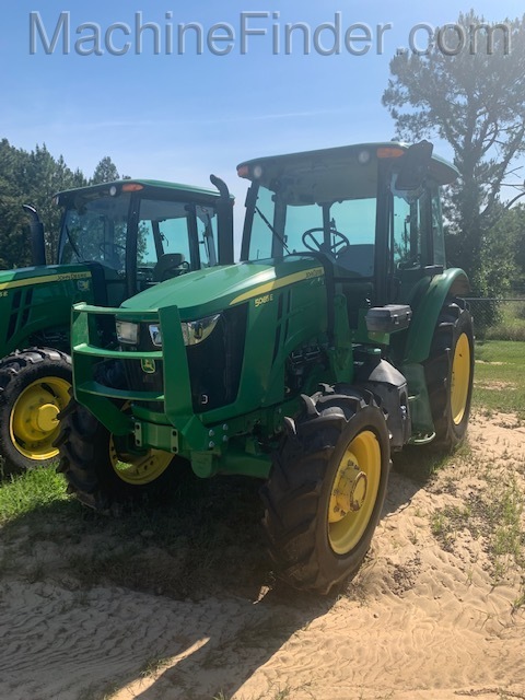 2018 John Deere 5085E Image 2