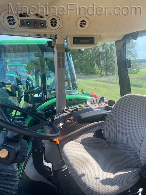2018 John Deere 5085E Image 4