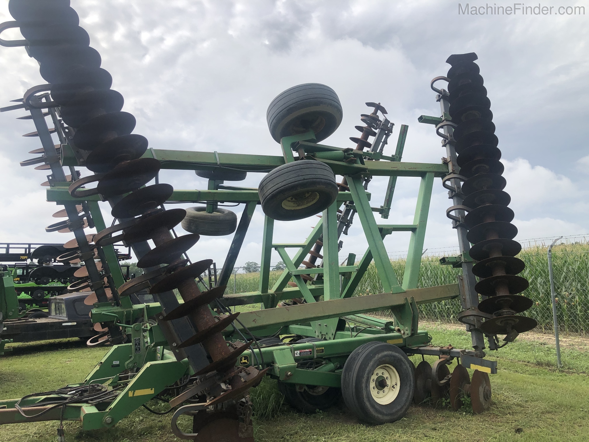 2004 John Deere 637 Image 4