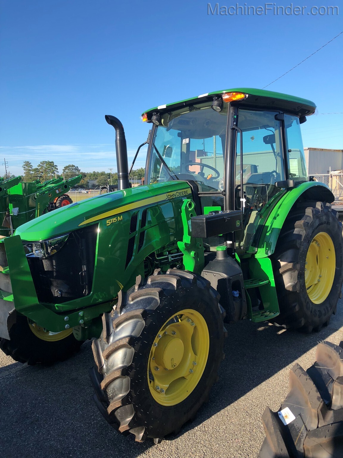2020 John Deere 5115M Image 1