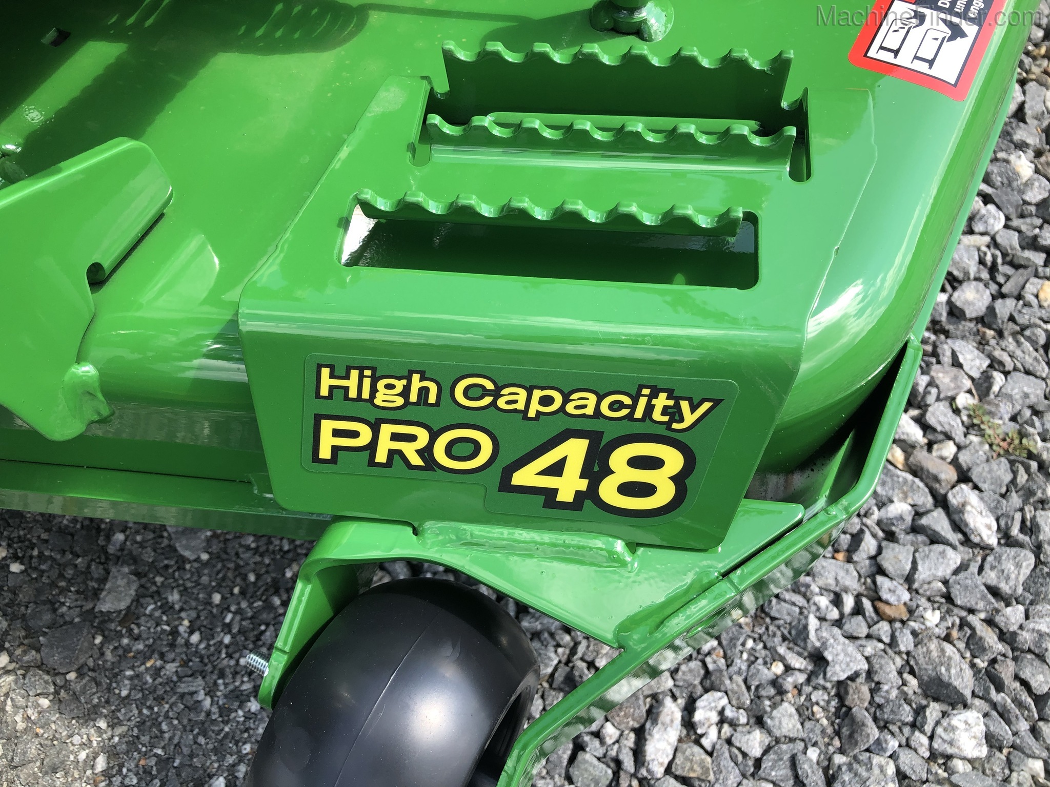 2020 John Deere Z720E Image 5