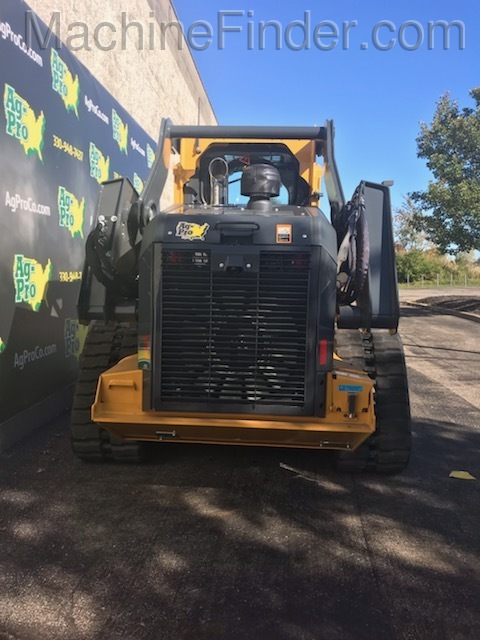 2020 John Deere 331G Image 3