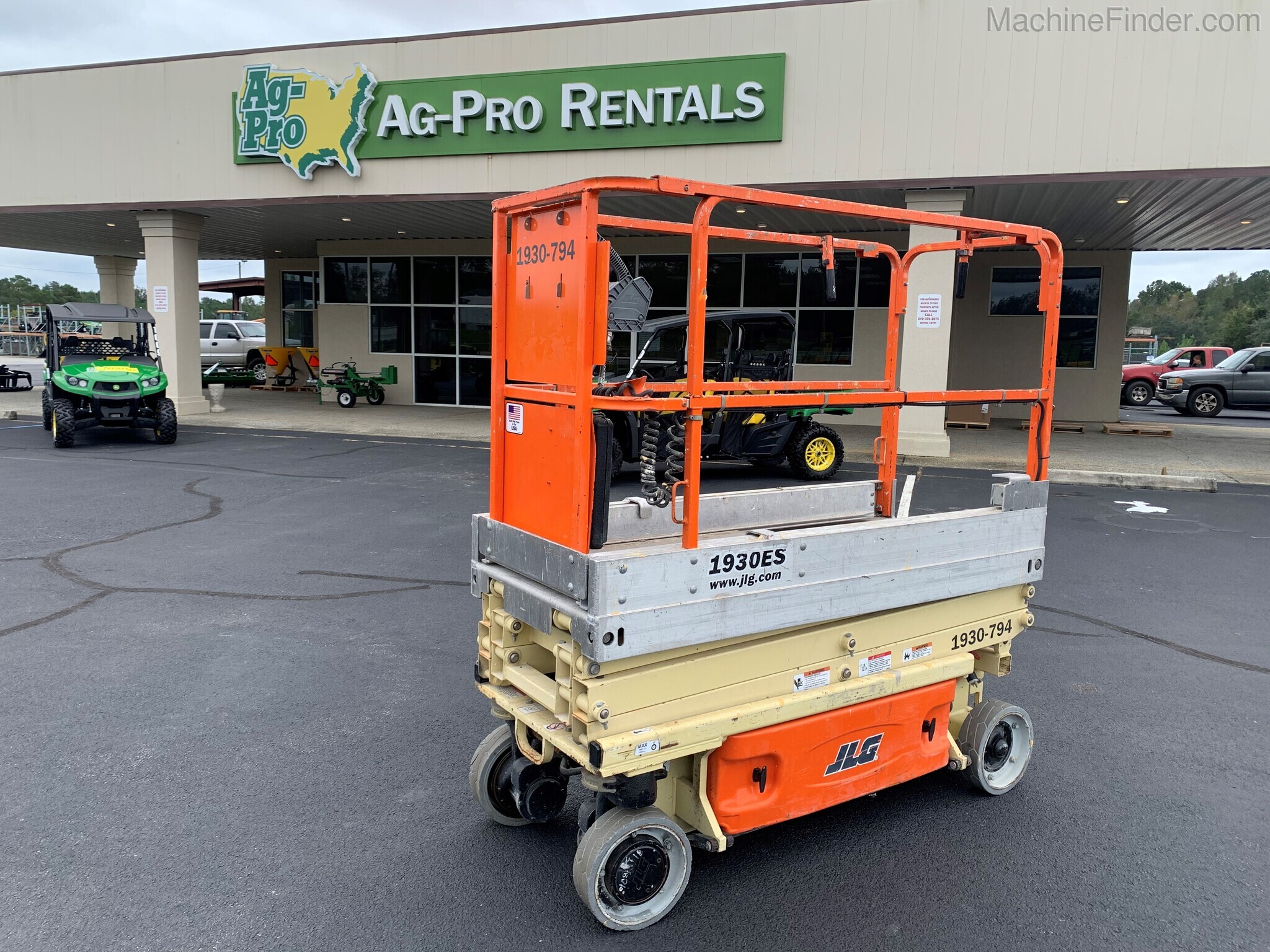 2014 JLG 1930ES Image 1