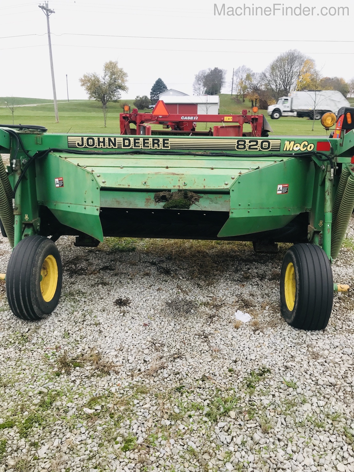 1996 John Deere 820 Image 3