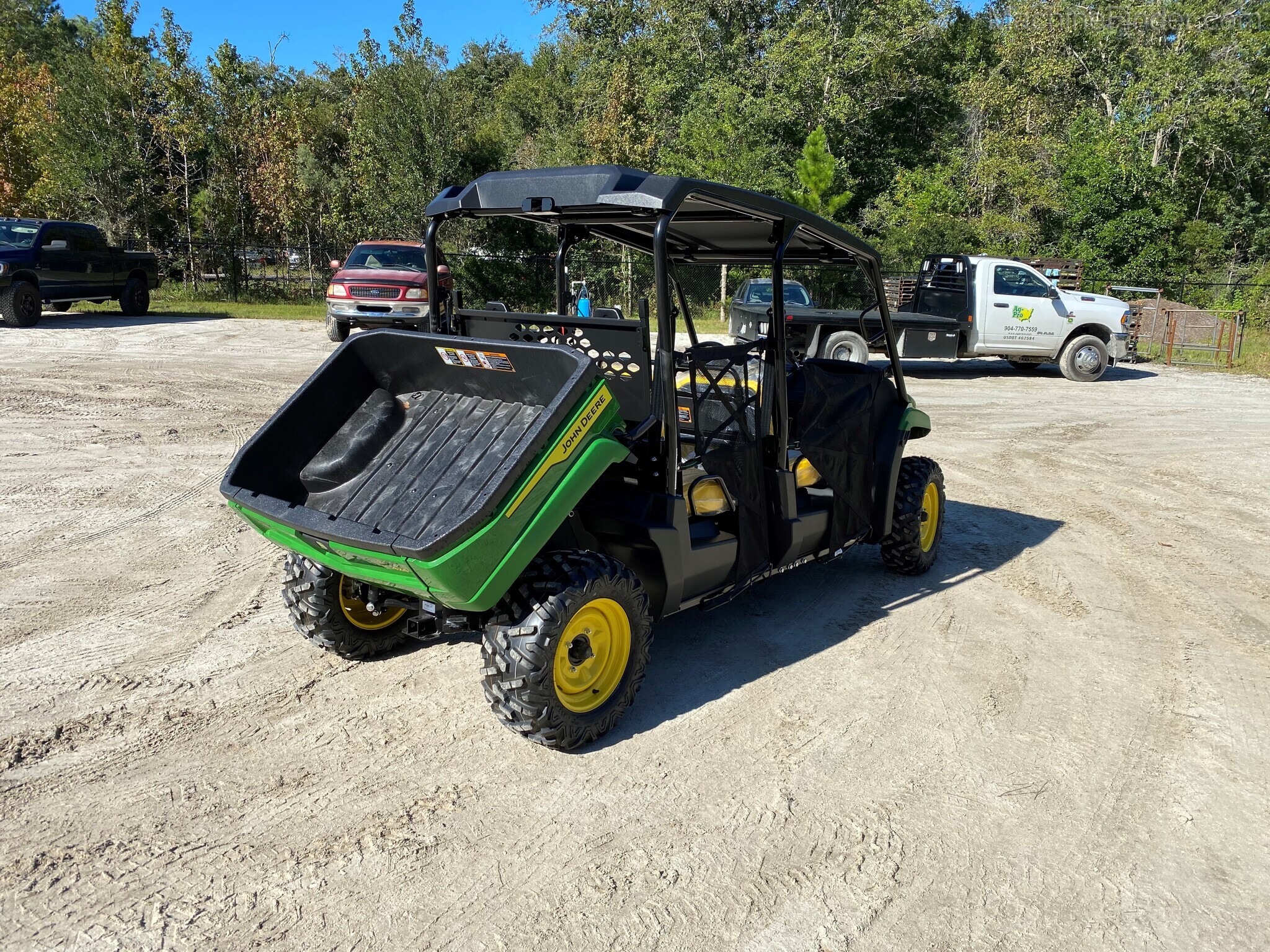 2021 John Deere 560E S4 Image 5