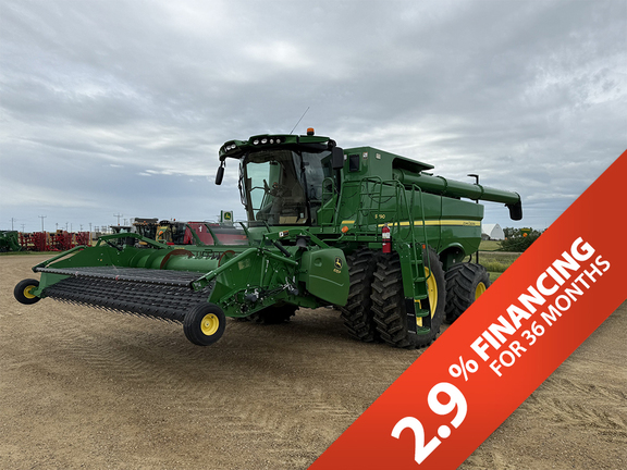 Photo of a 2018 John Deere S790