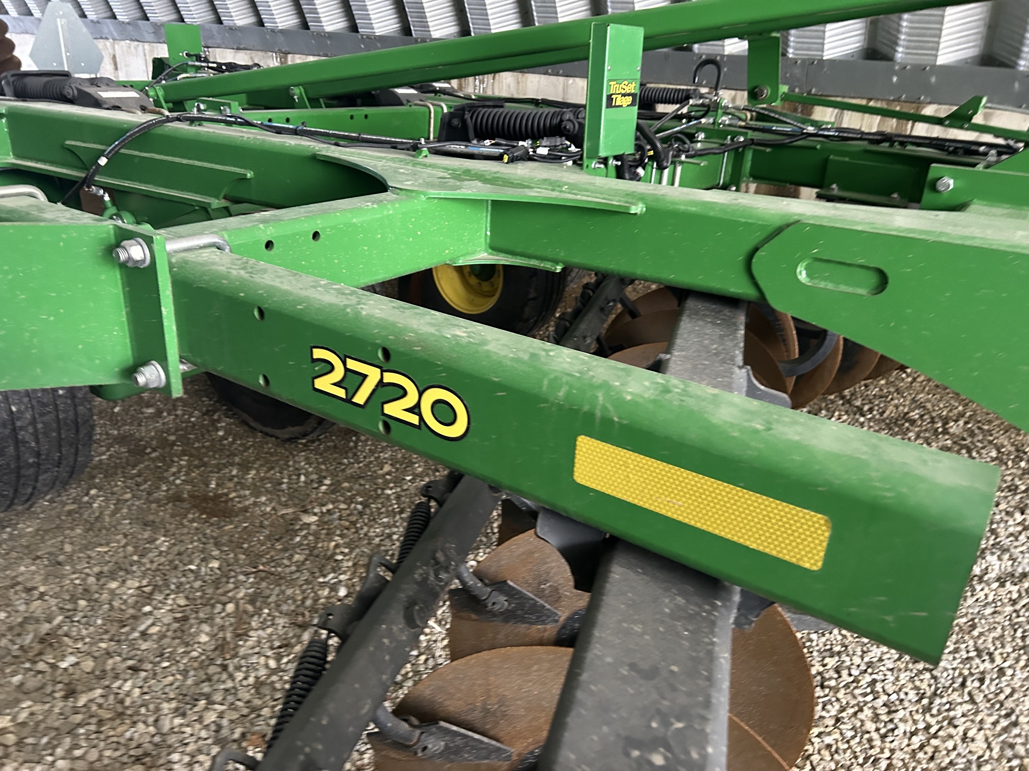 2018 John Deere 2720 Image 7
