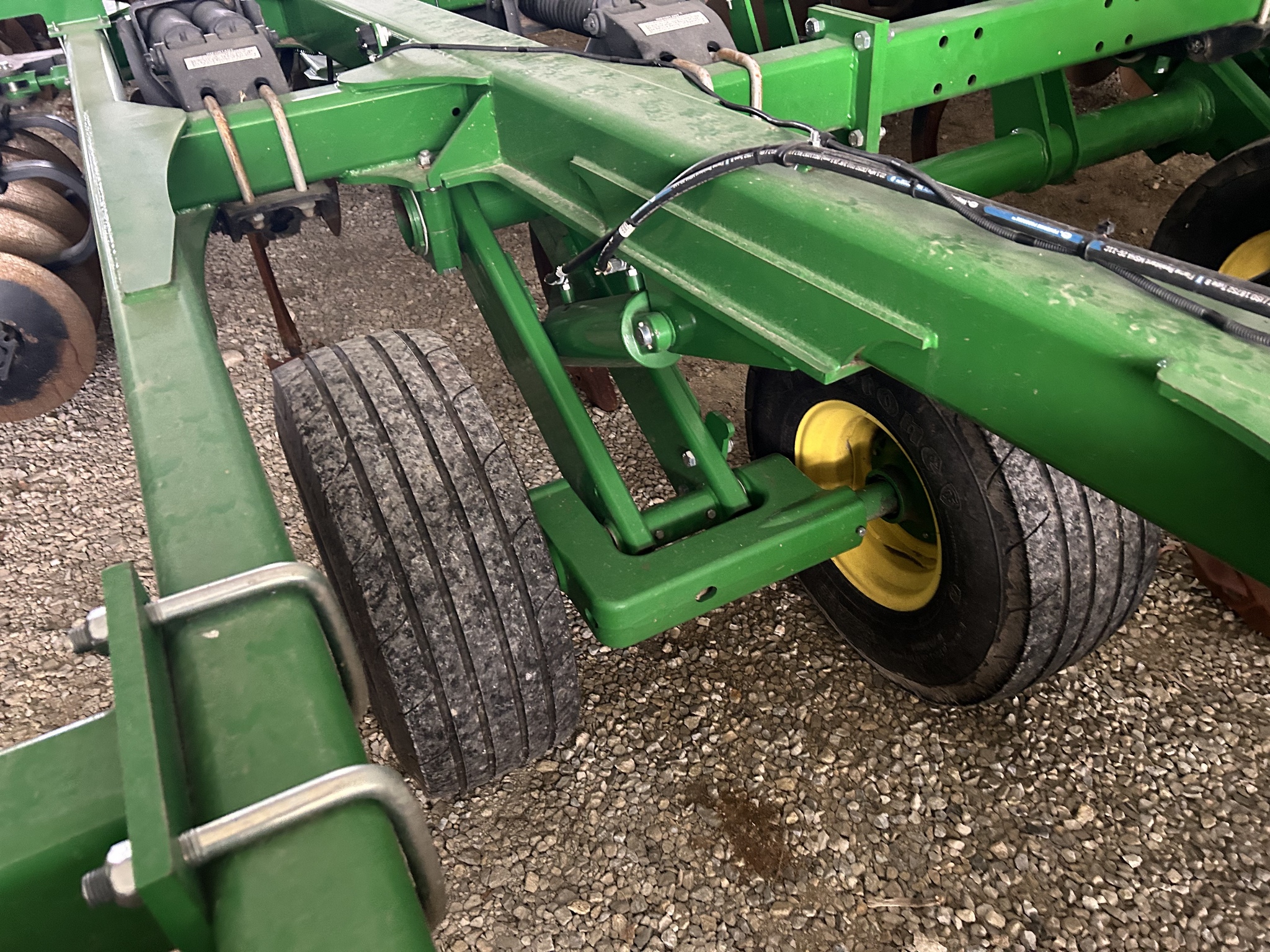 2018 John Deere 2720 Image 6