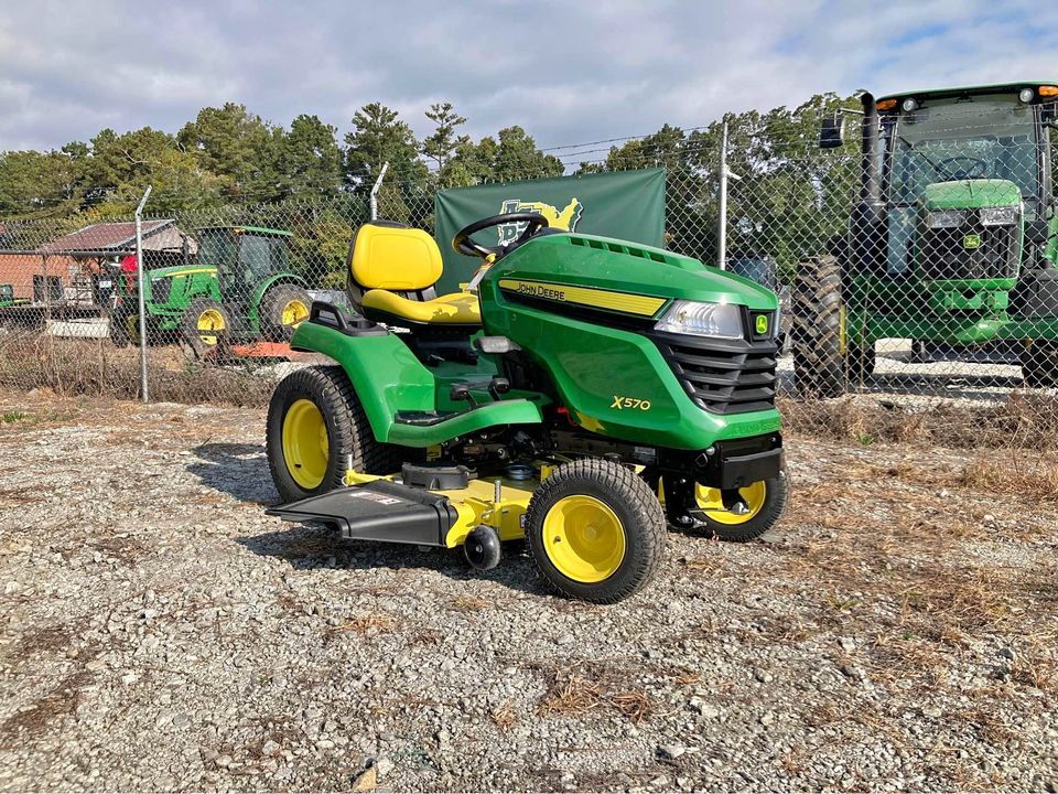 2025 John Deere X570 Image 1