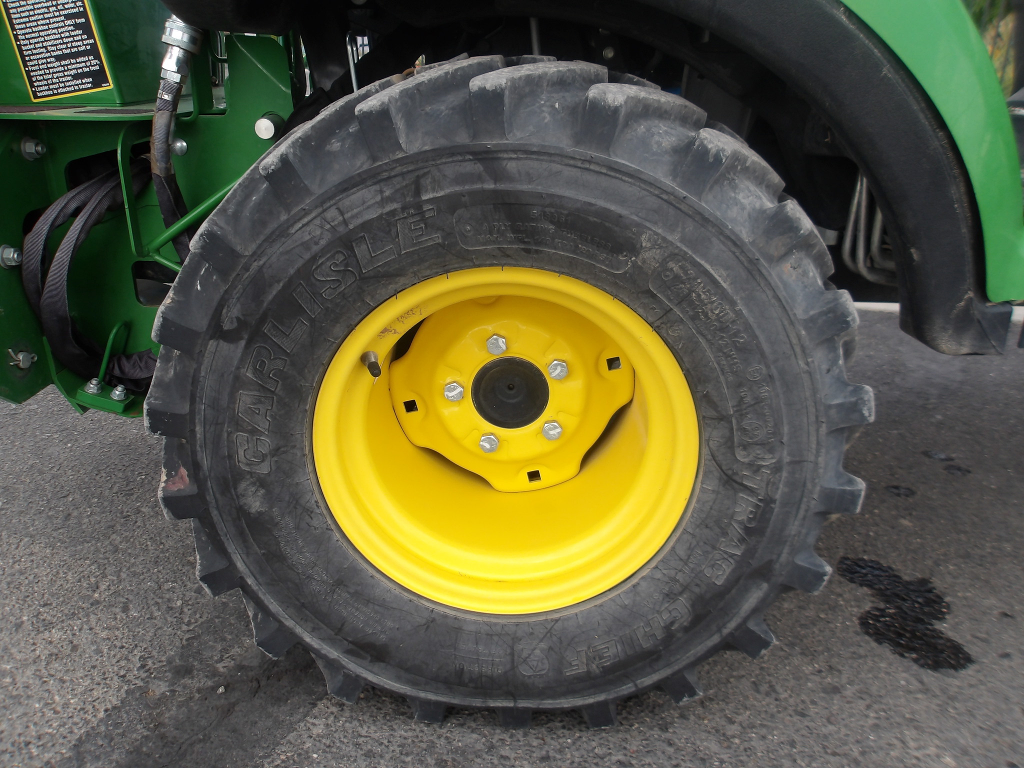 2020 John Deere 1025R Image 9