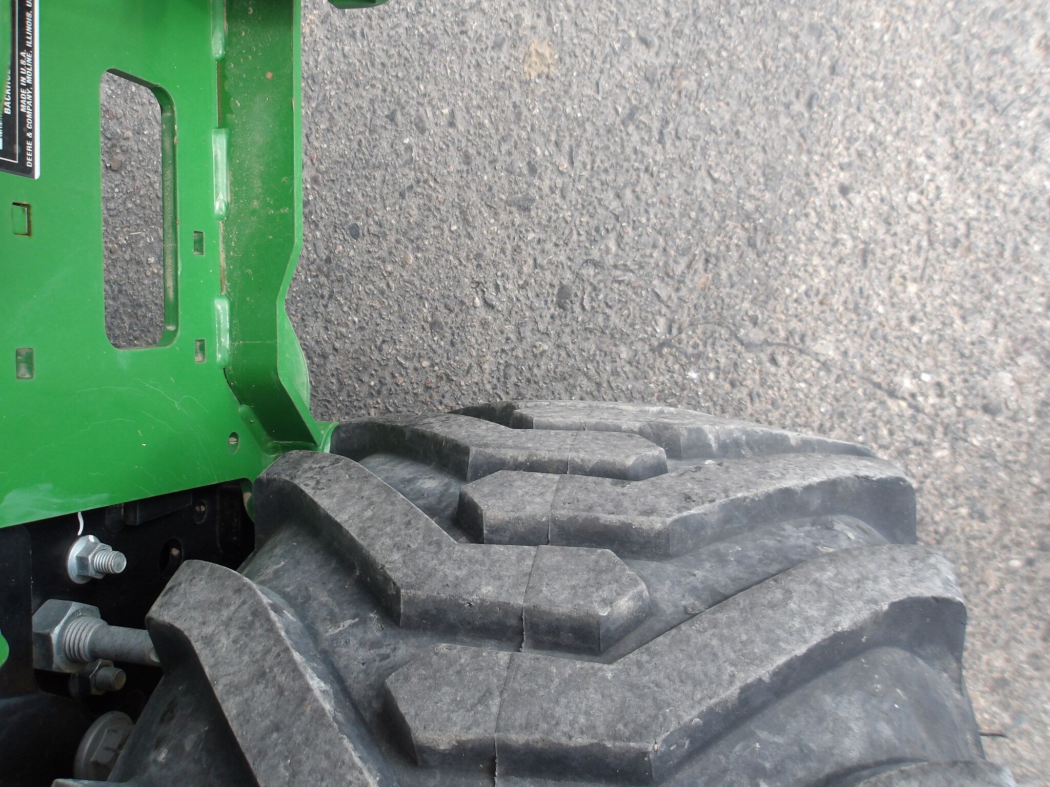 2020 John Deere 1025R Image 16