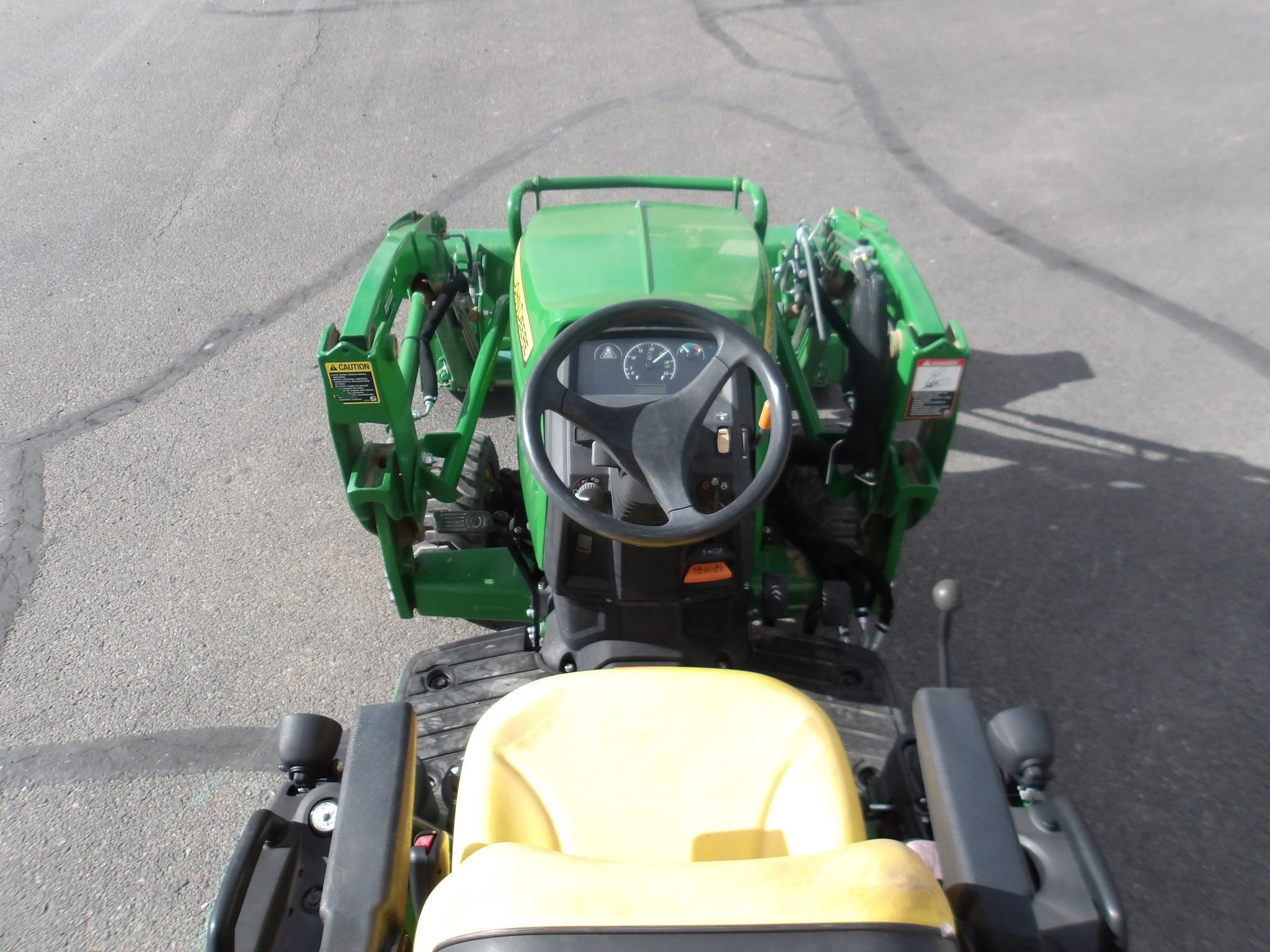 2020 John Deere 1025R Image 22