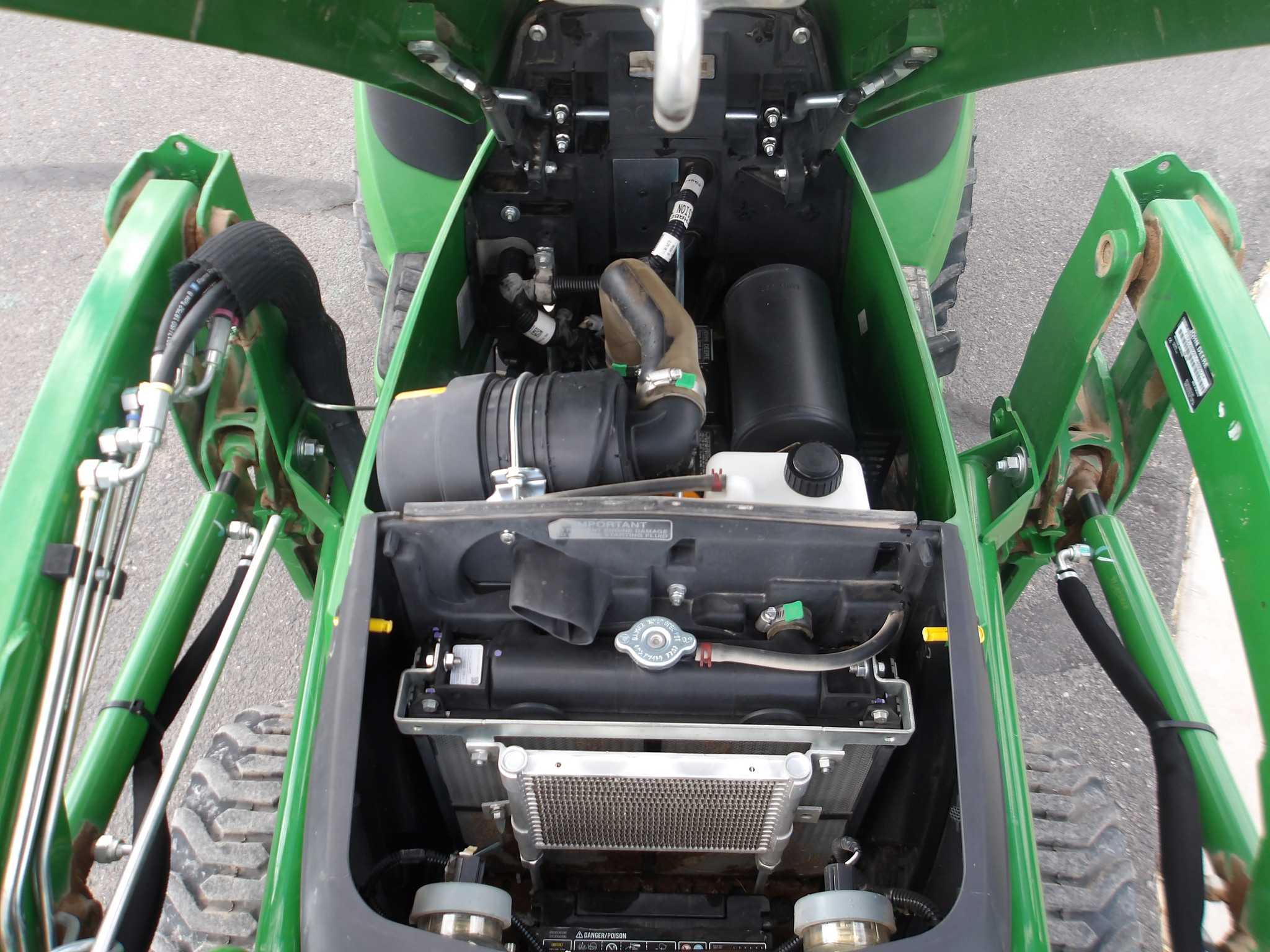 2020 John Deere 1025R Image 27