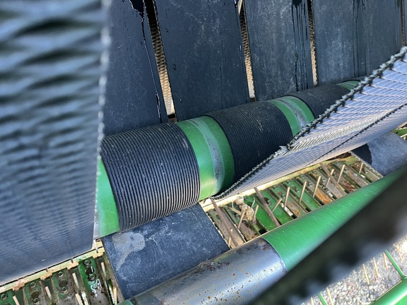 2021 John Deere 560R (3rd thumbnail)