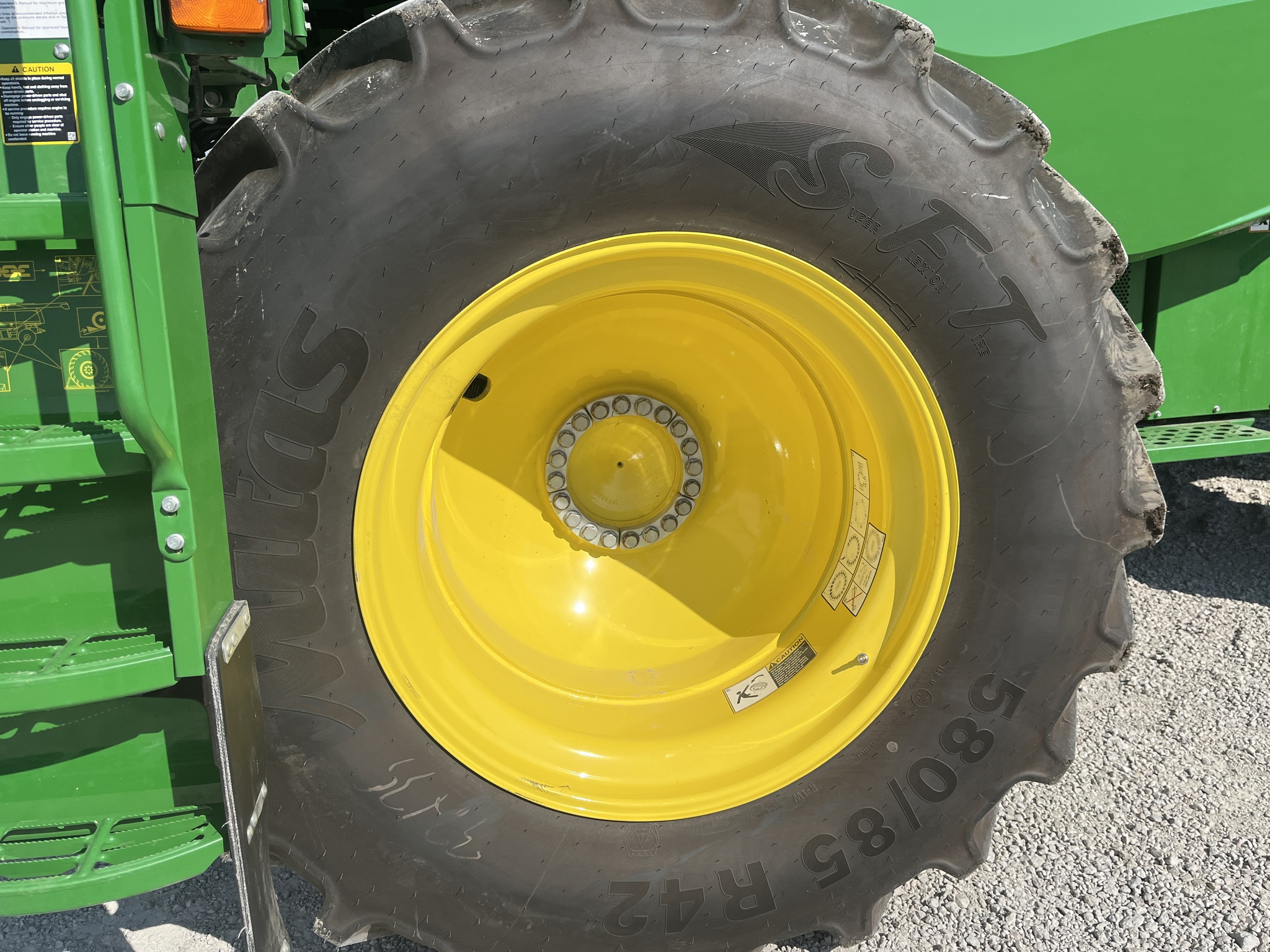  2021 John Deere S780 at Heritage Tractor in Kewanee, IL