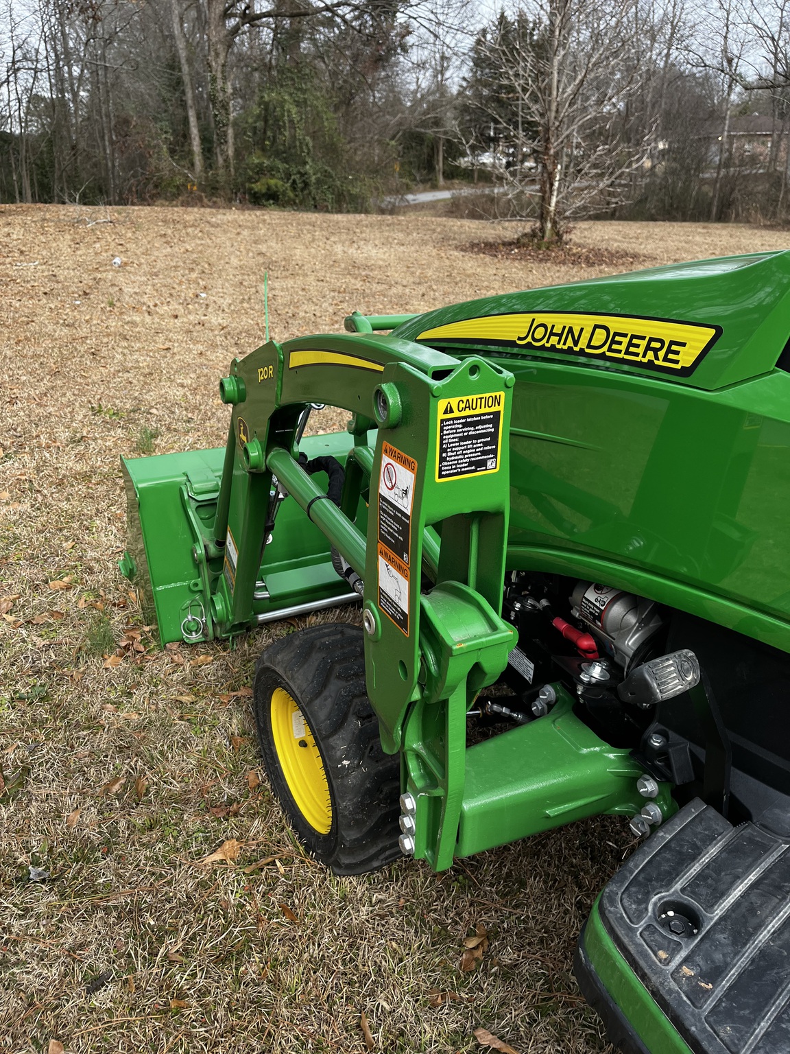 2024 John Deere 1025R Image 9