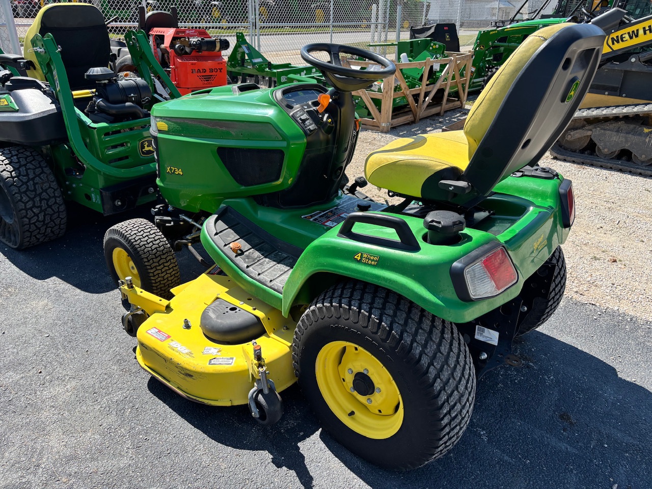  2013 John Deere X734 at Heritage Tractor in Pontiac, IL