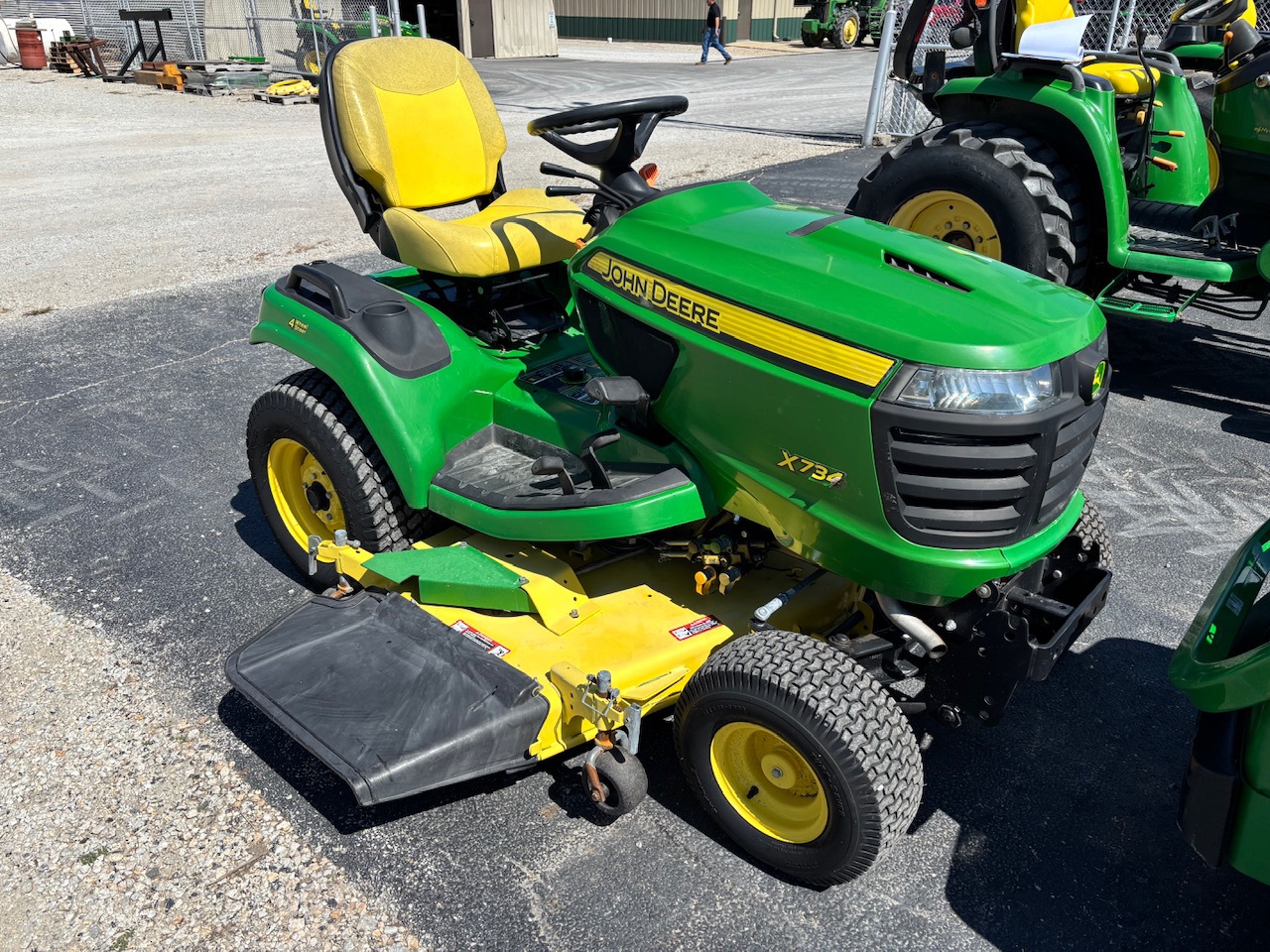  2013 John Deere X734 at Heritage Tractor in Pontiac, IL