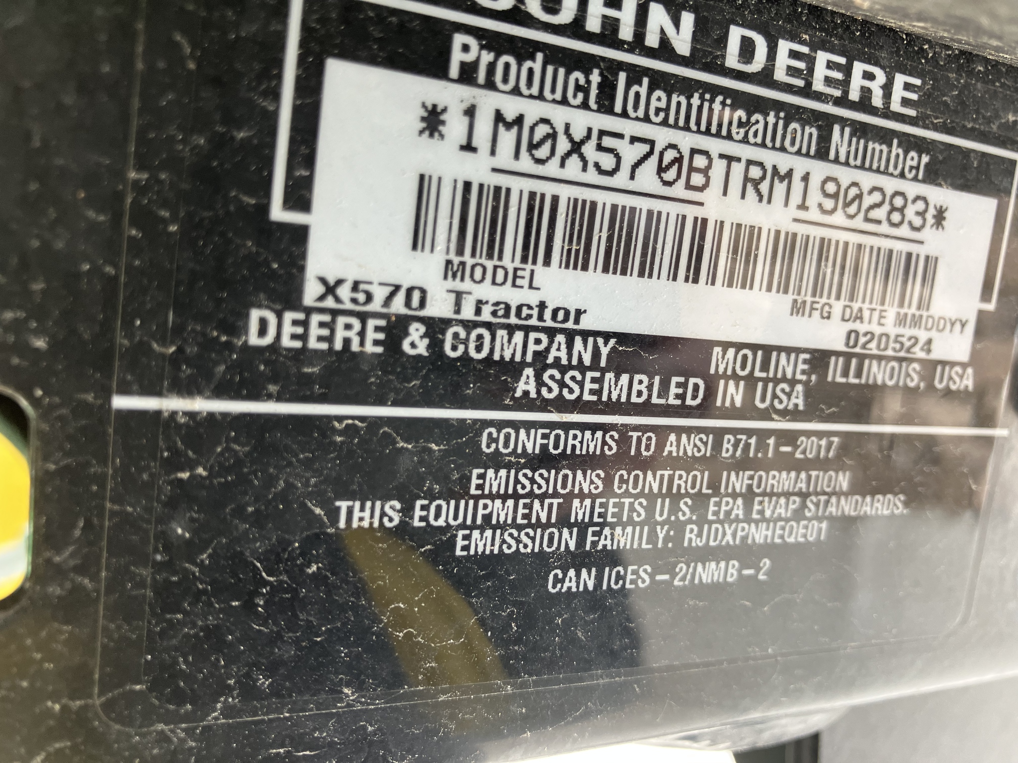 2024 John Deere X570 Image 8