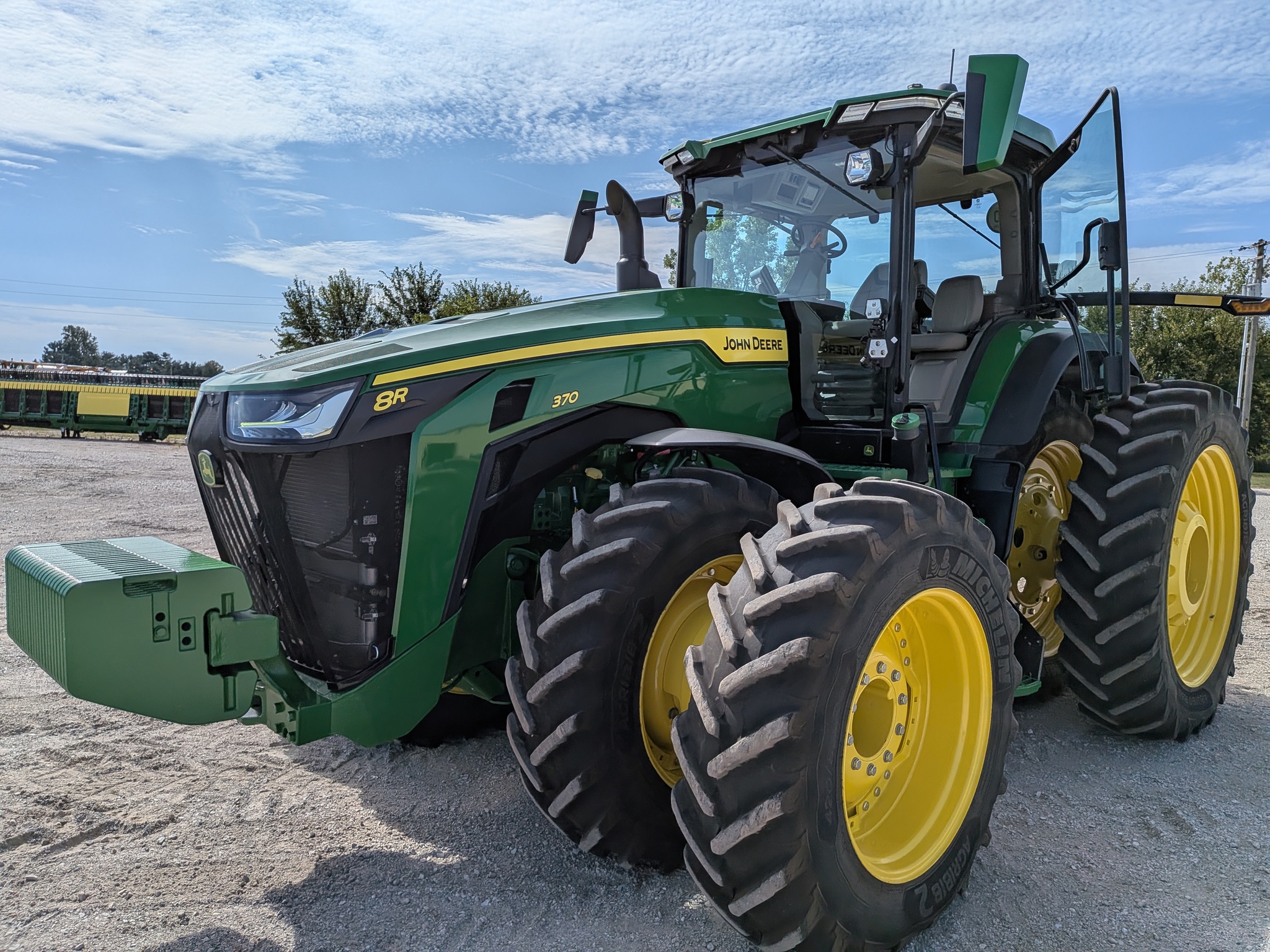  2024 John Deere 8R 370 at Heritage Tractor in Galesburg, IL
