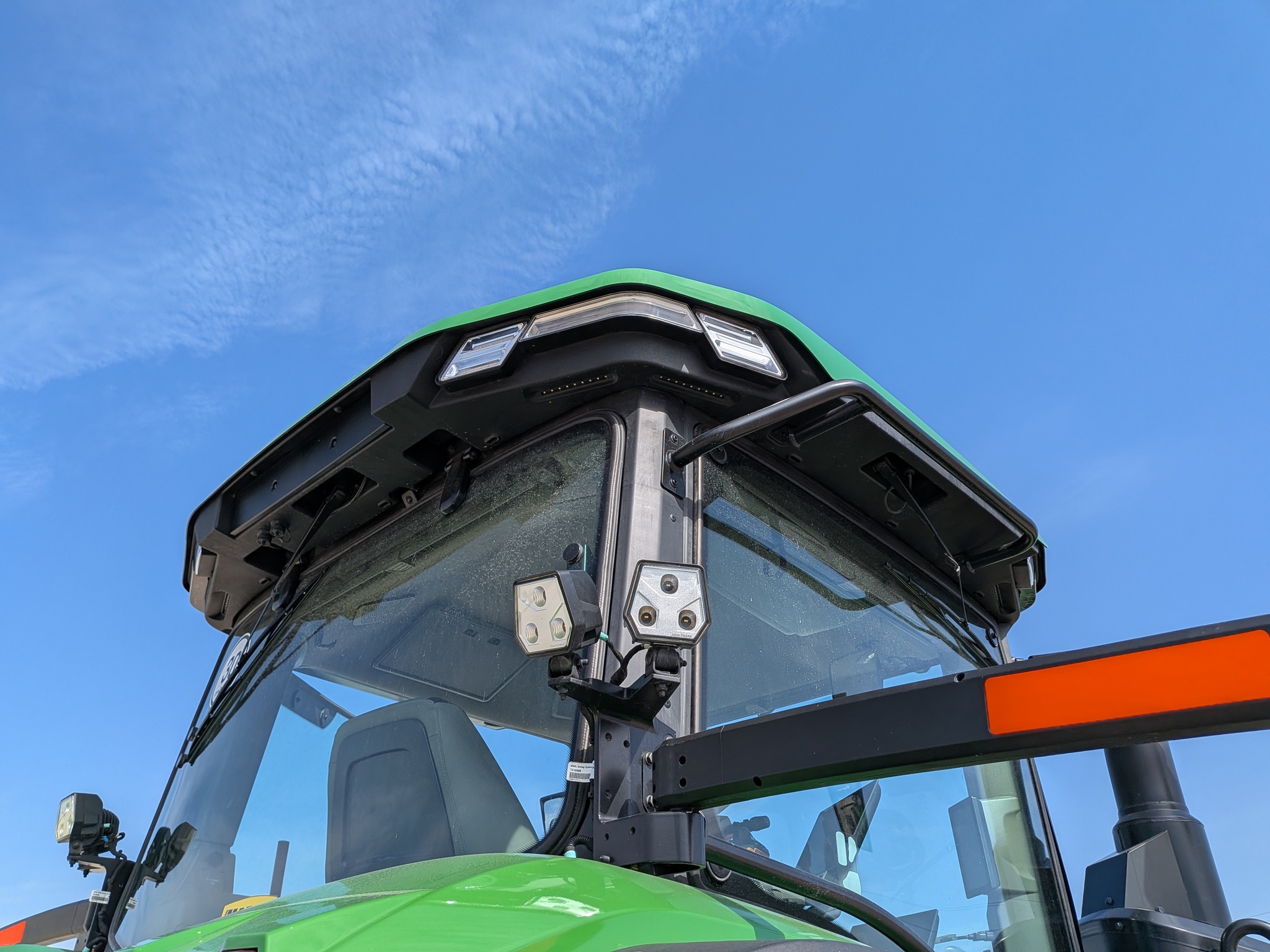  2024 John Deere 8R 370 at Heritage Tractor in Galesburg, IL