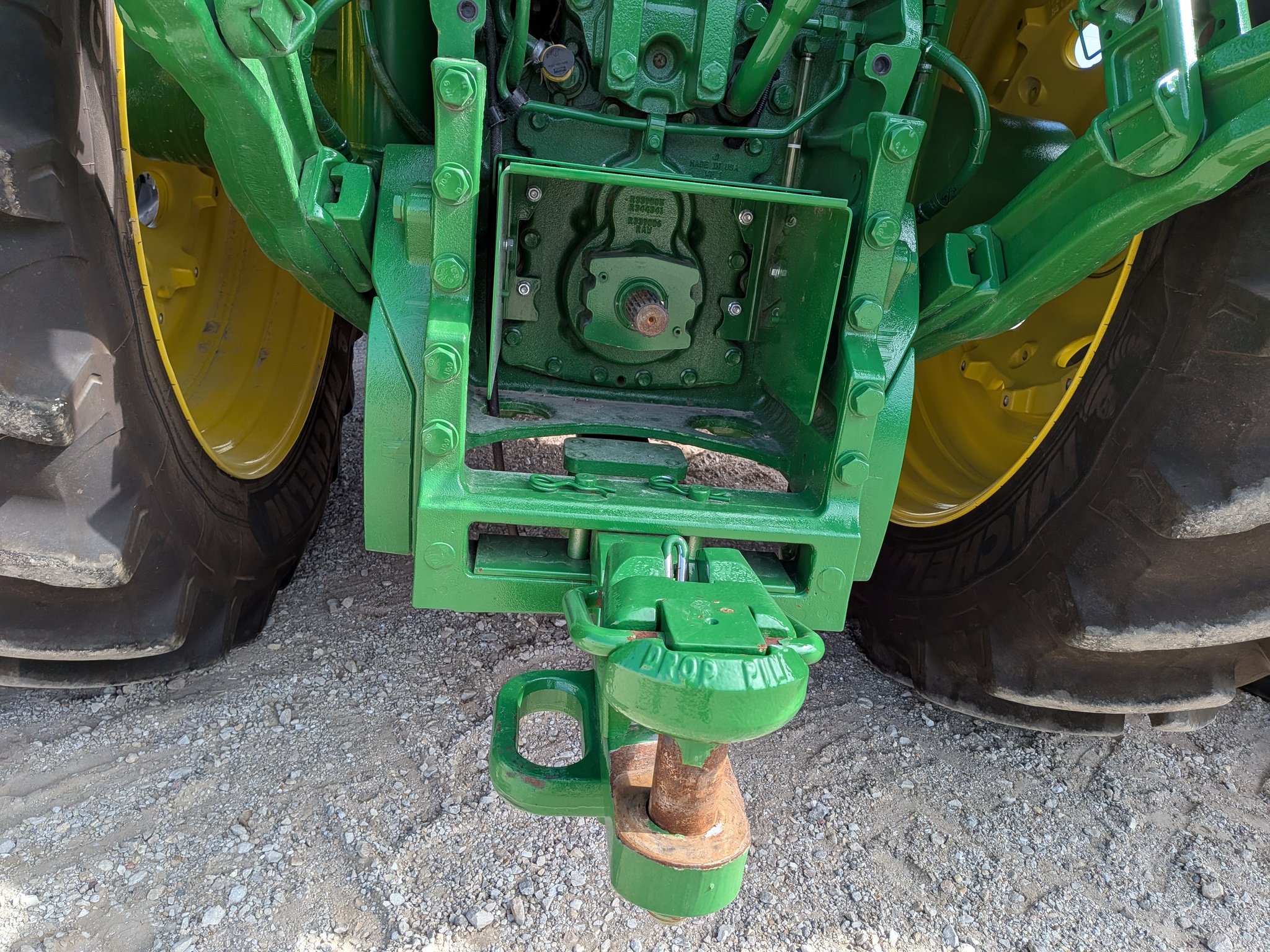  2024 John Deere 8R 370 at Heritage Tractor in Galesburg, IL