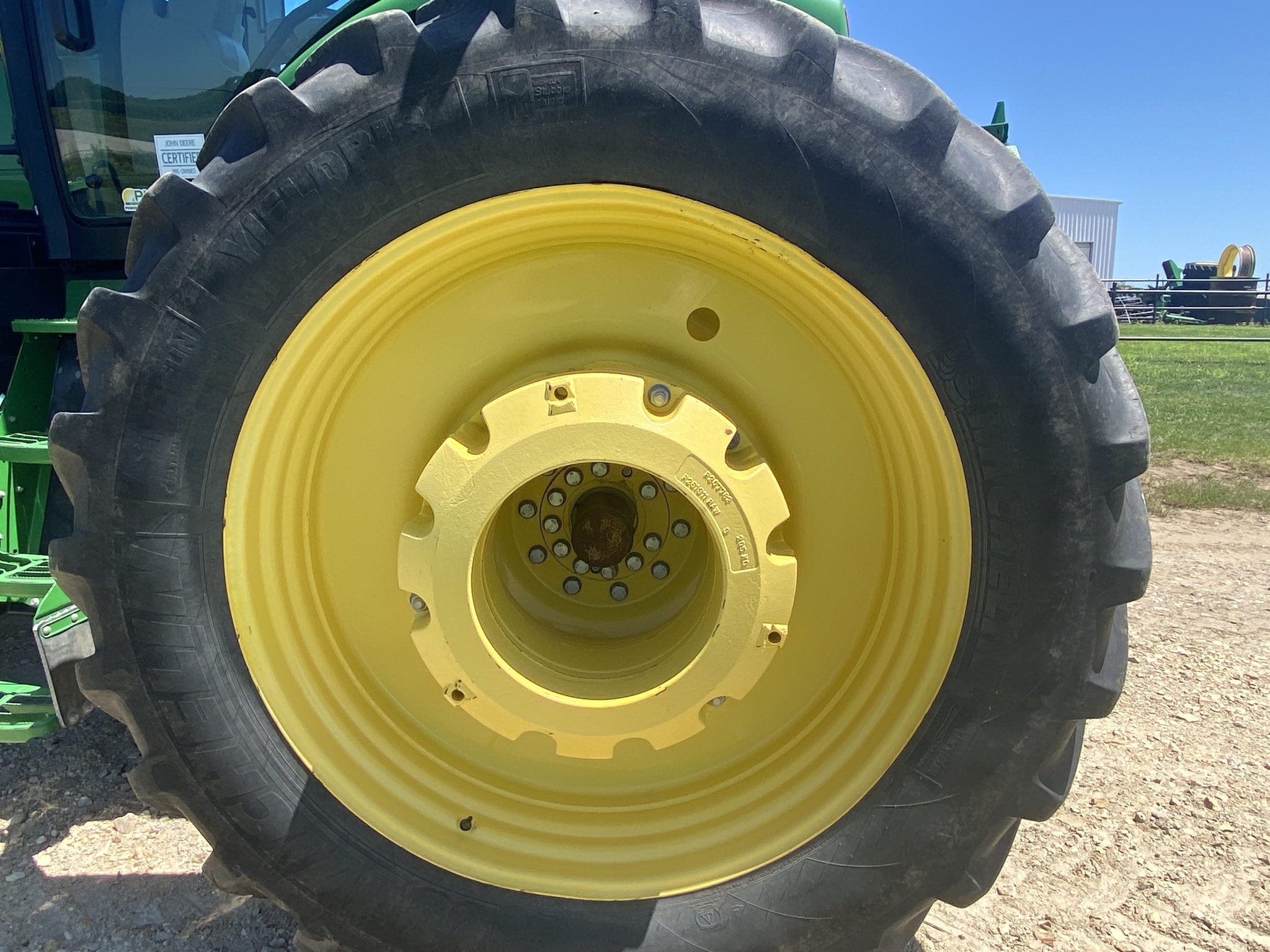 2015 John Deere 8370R Image 15