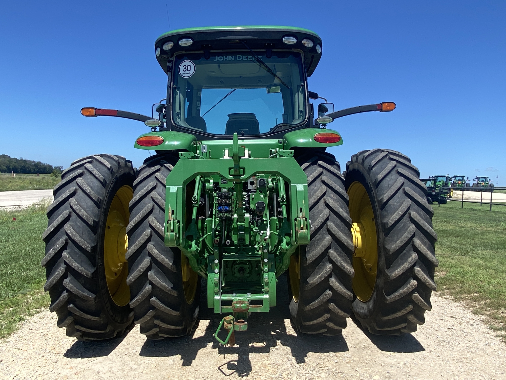 2015 John Deere 8370R Image 6