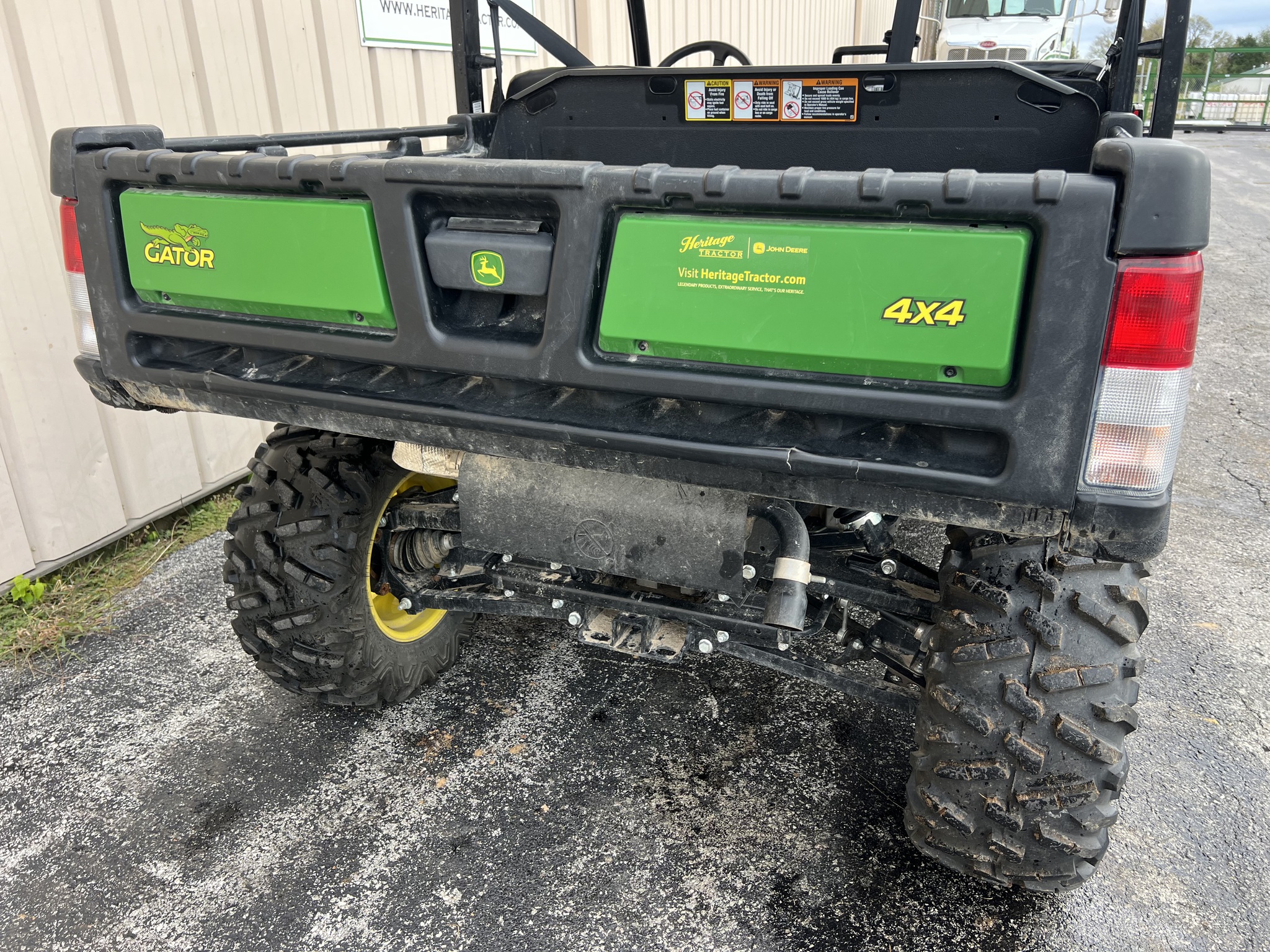  2023 John Deere XUV 835M at Heritage Tractor in Rogersville, MO