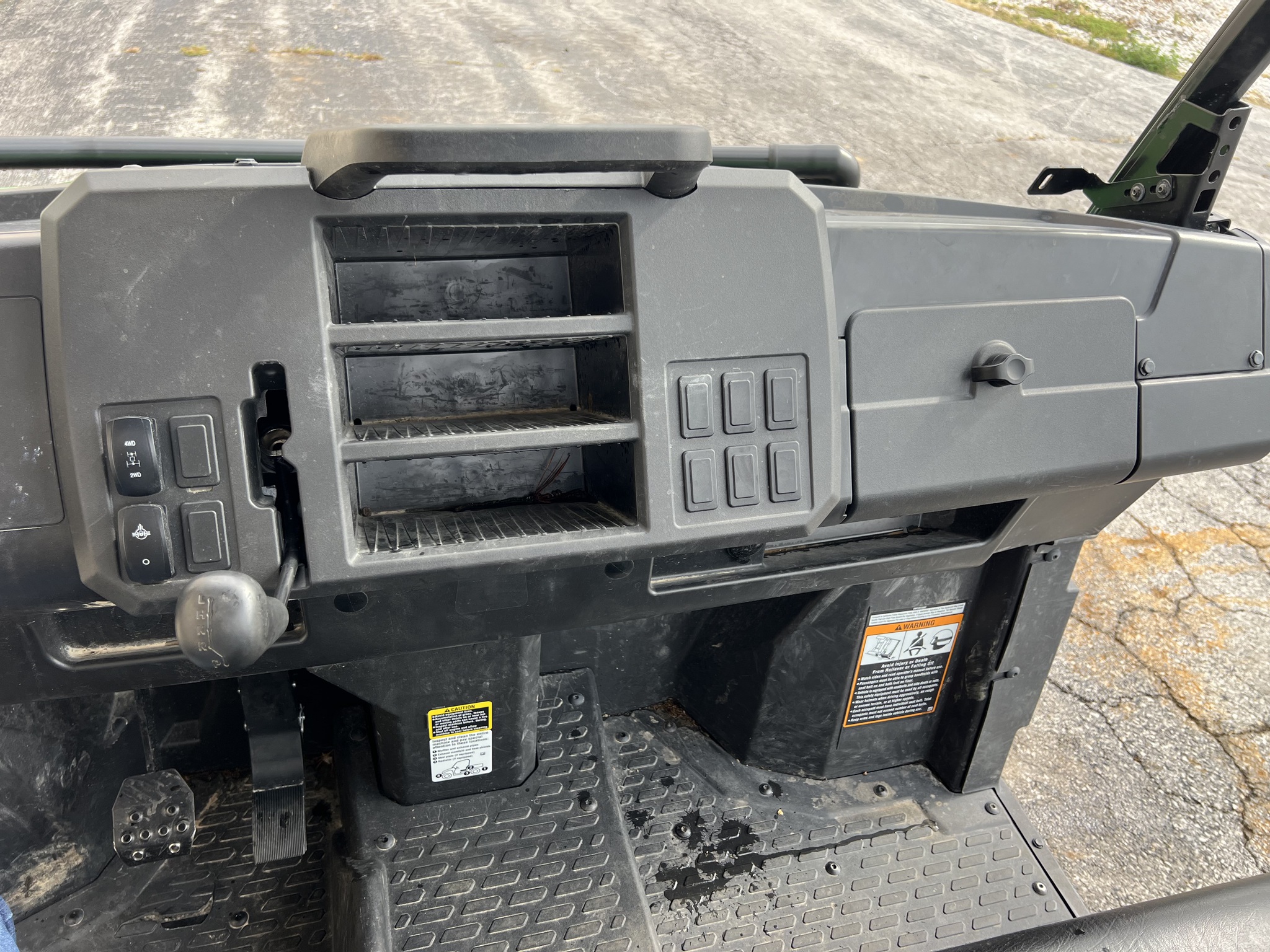  2023 John Deere XUV 835M at Heritage Tractor in Rogersville, MO