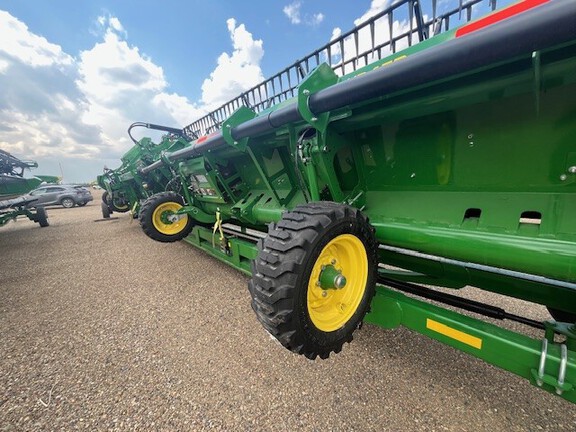 Used 2024 John Deere HD45R Combine Platforms at Horizon Ag & Turf in Lloydminster, AB - Photo10
