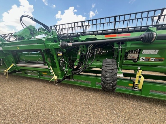 Used 2024 John Deere HD45R Combine Platforms at Horizon Ag & Turf in Lloydminster, AB - Photo12