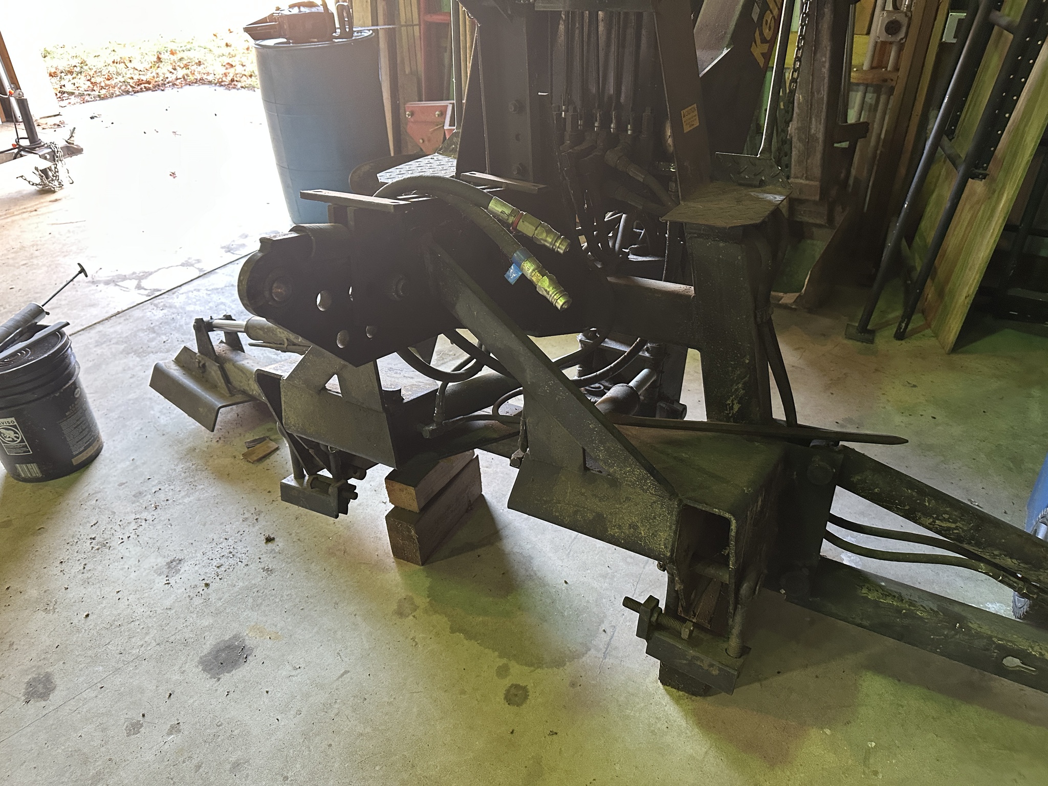 1996 Miscellaneous B60C Image 4