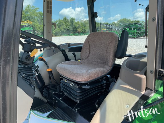 Photo of 2014 John Deere 5065E