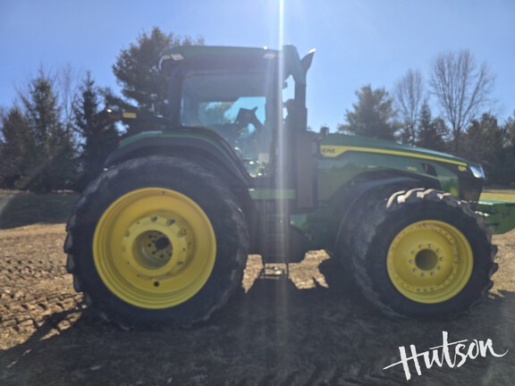 Photo of 2024 John Deere 8R 250