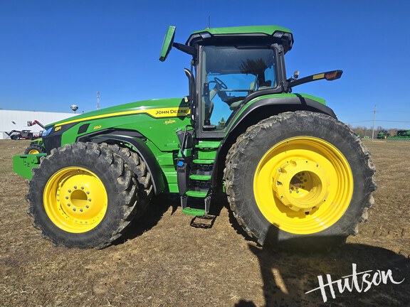 Photo of 2024 John Deere 8R 250