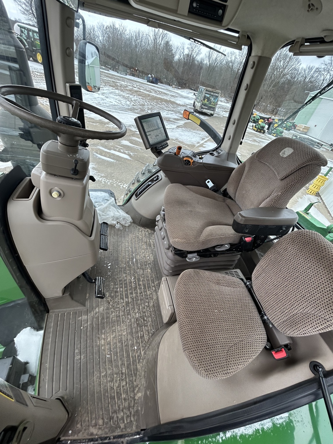 2015 John Deere 8345R Image 13