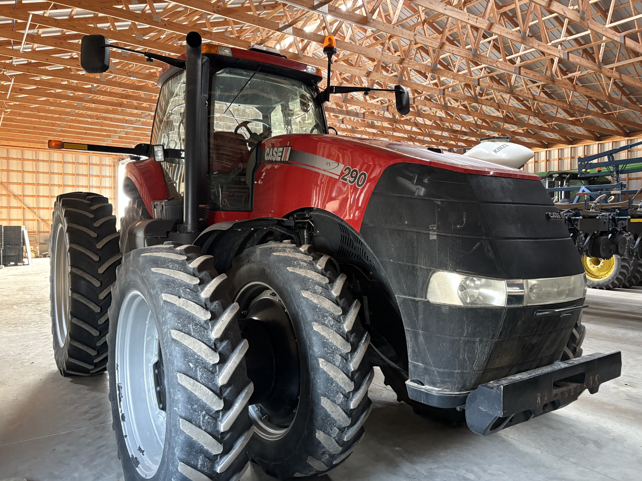 2014 Case IH Magnum 290 Image 2