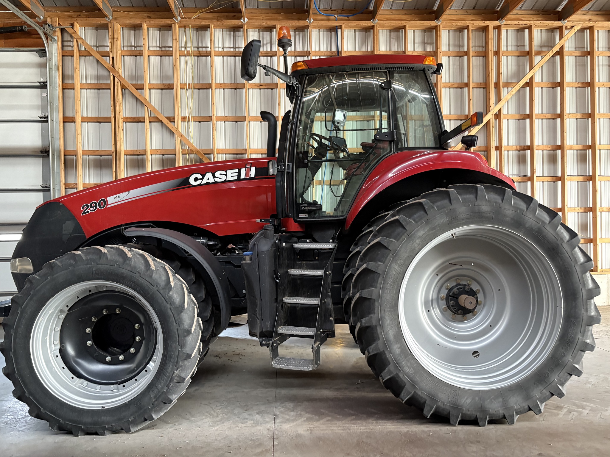 2014 Case IH Magnum 290 Image 8