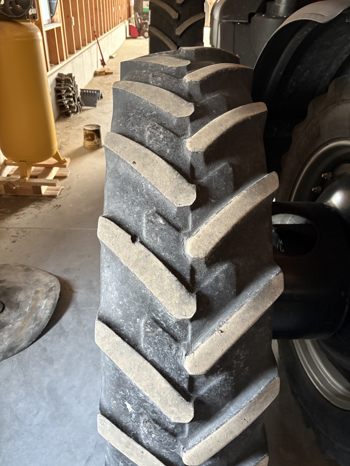 2014 Case IH Magnum 290 Image 18