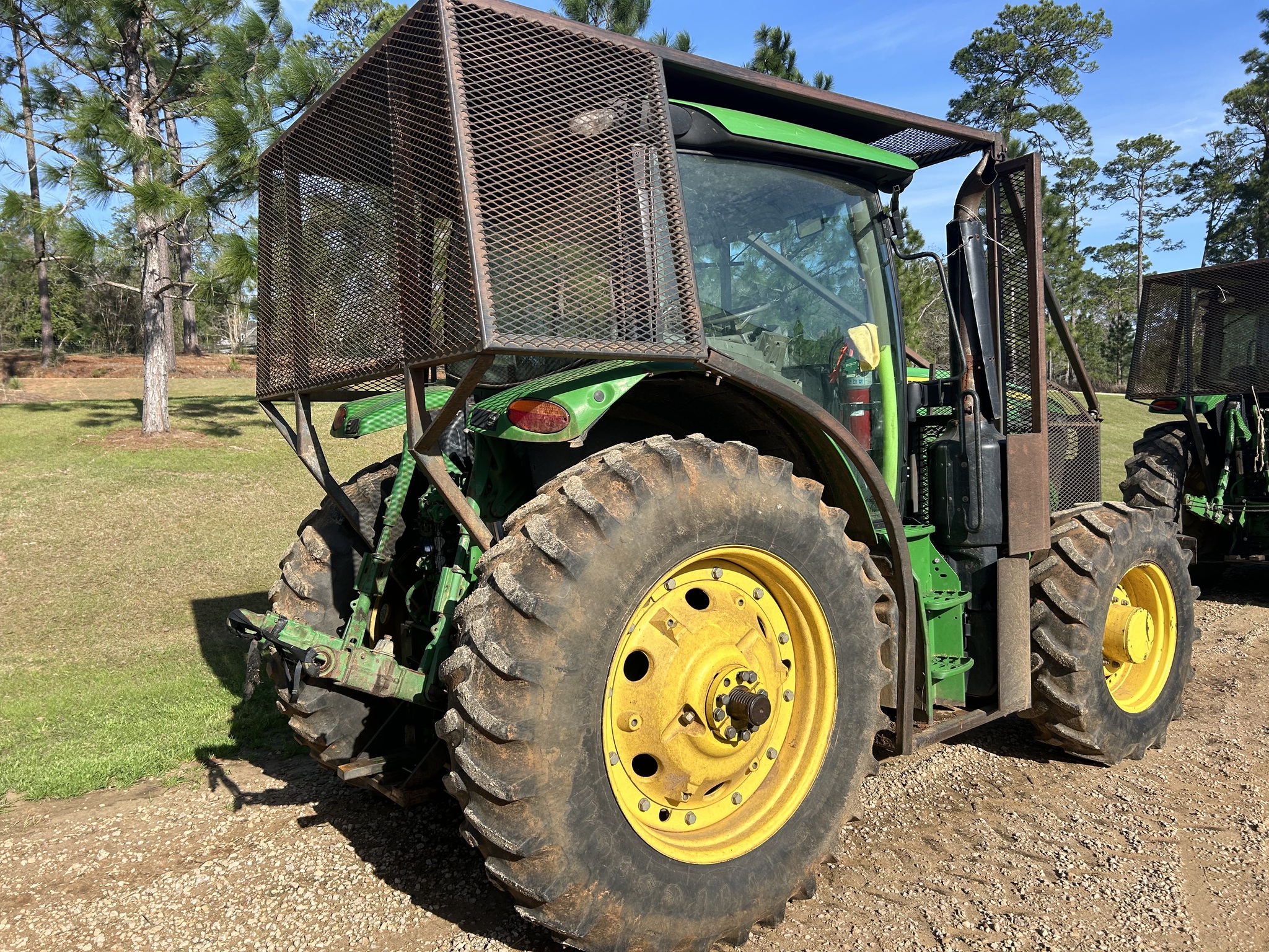 2018 John Deere 6145R Image 4