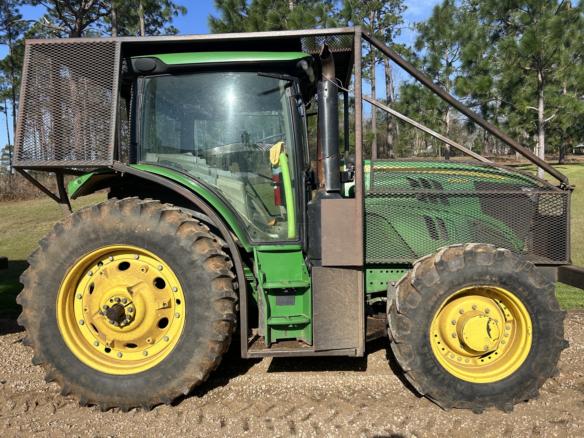 2018 John Deere 6145R Image 2