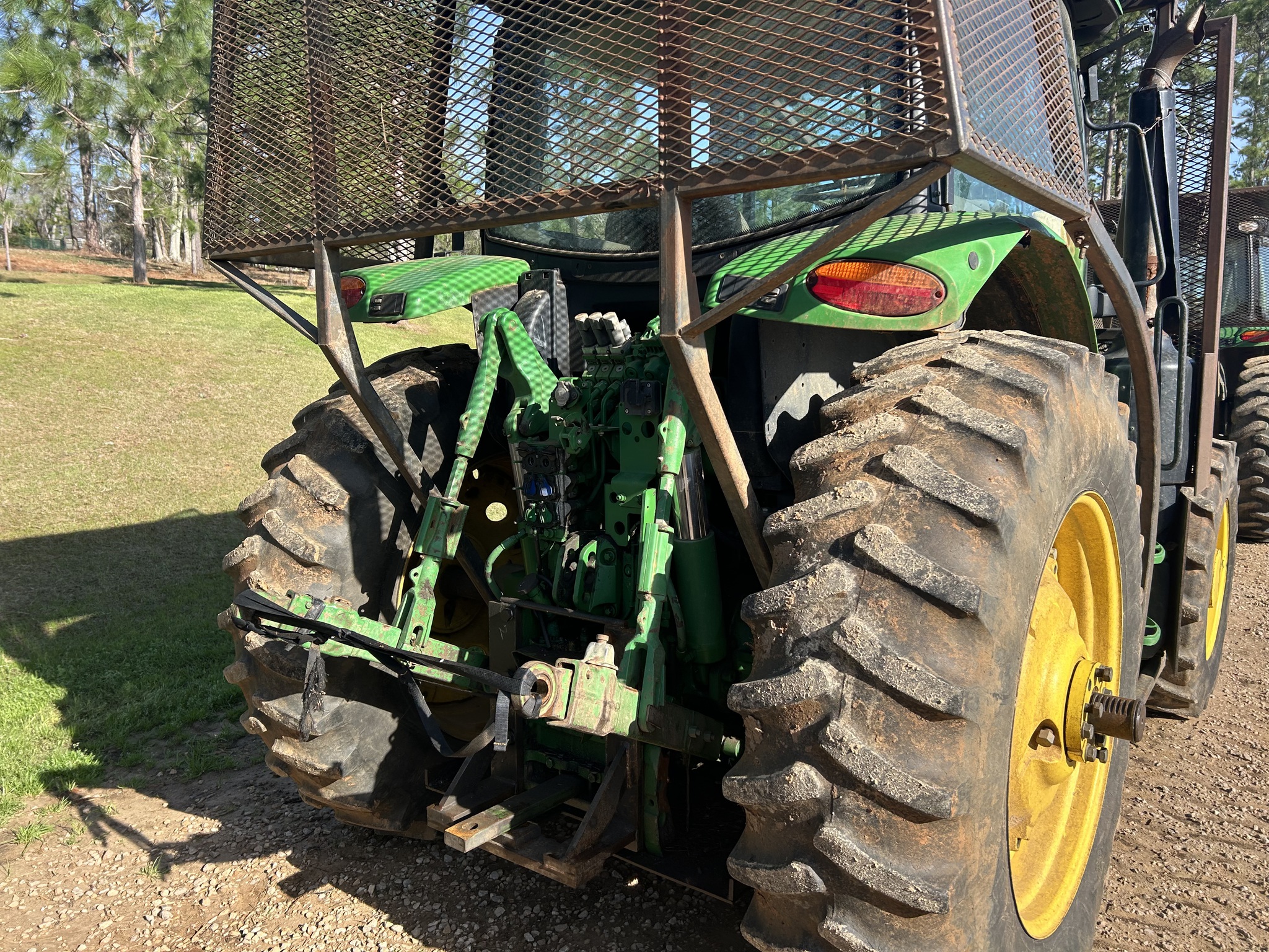2018 John Deere 6145R Image 5