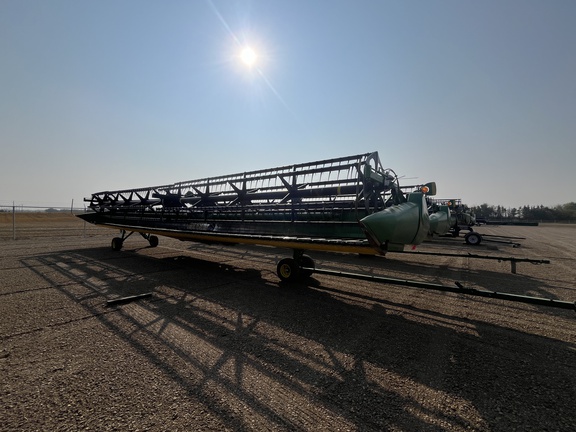 Used 2010 John Deere 640D Combine Platforms at Horizon Ag & Turf in Lloydminster, AB - Photo4